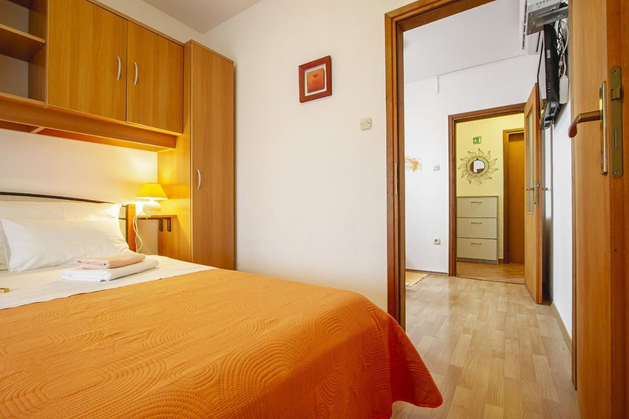 Apartmani Justic Njivice Eksteriør billede