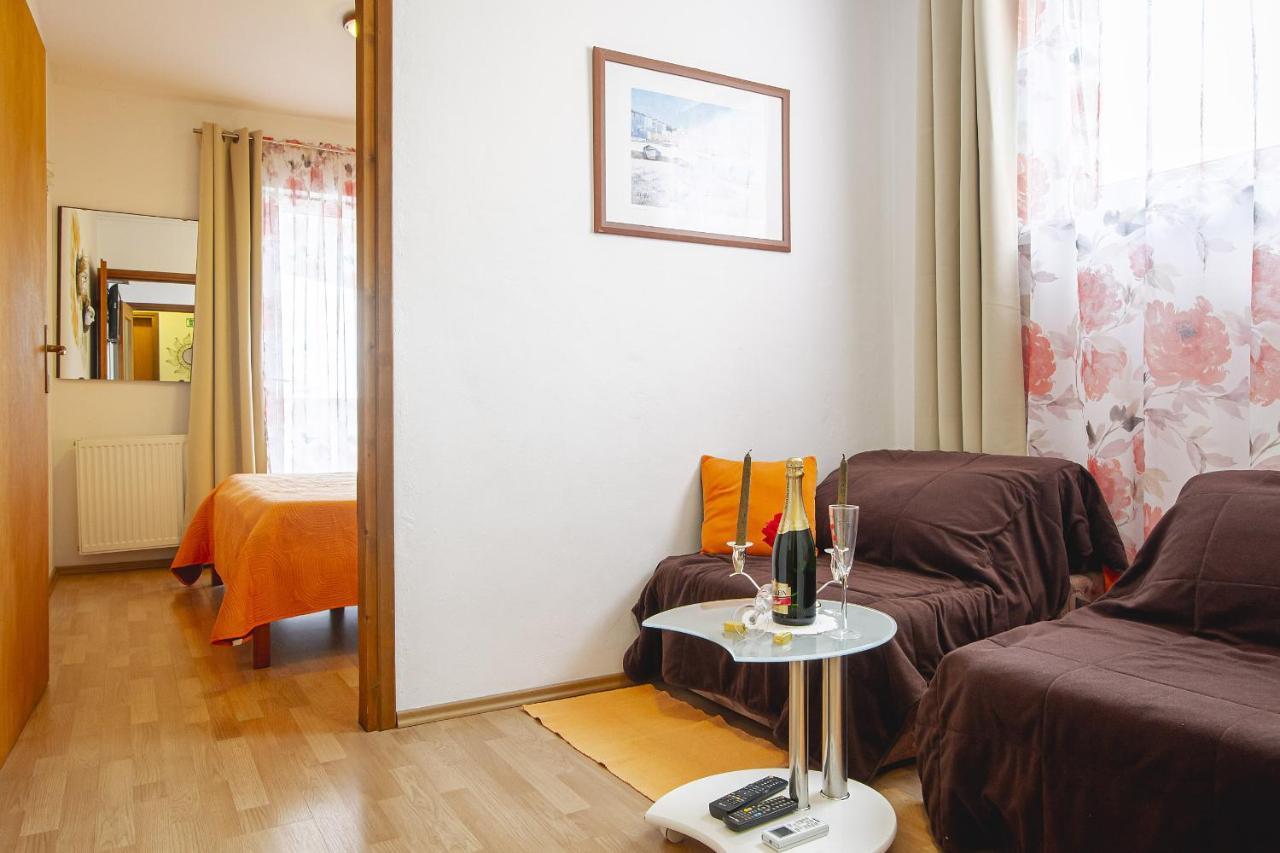 Apartmani Justic Njivice Eksteriør billede