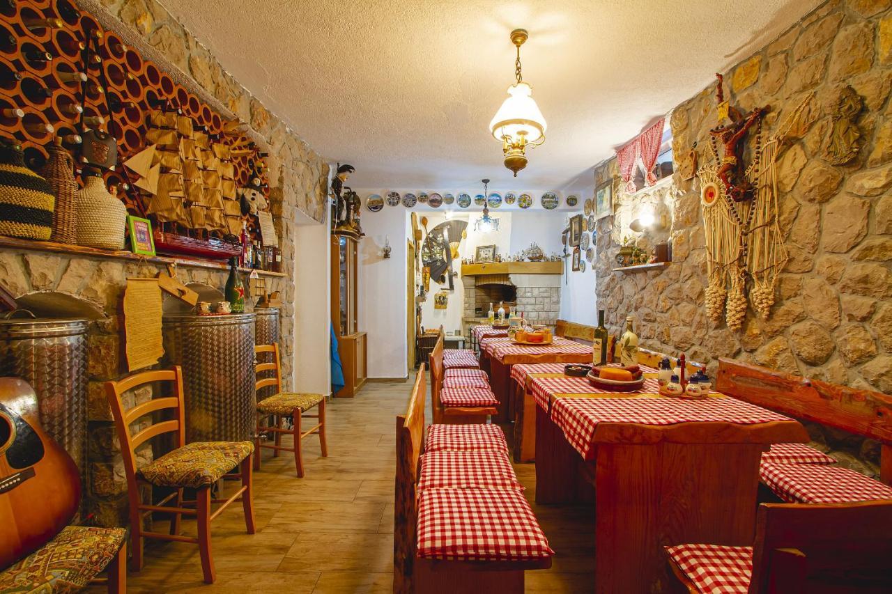 Apartmani Justic Njivice Eksteriør billede