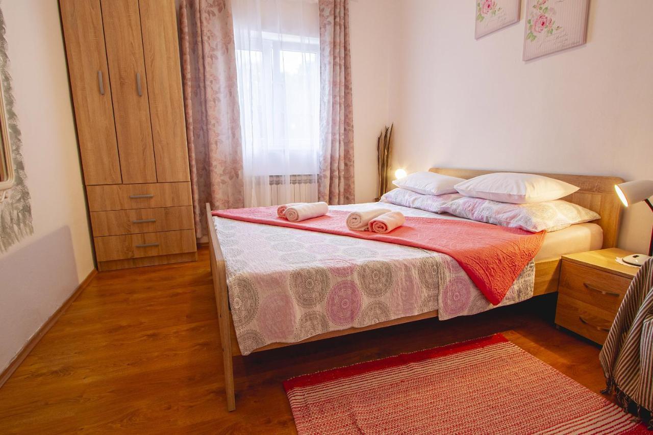 Apartmani Justic Njivice Eksteriør billede